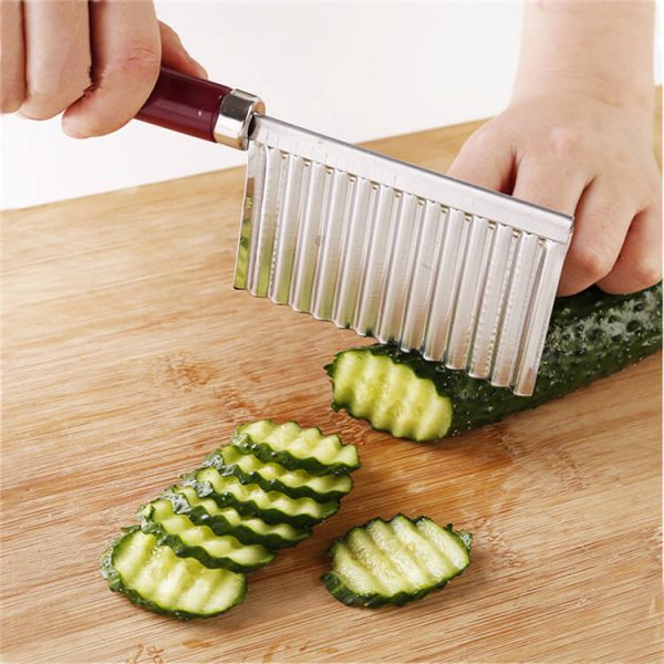 Fries Waves Crinkle Cutter helper2